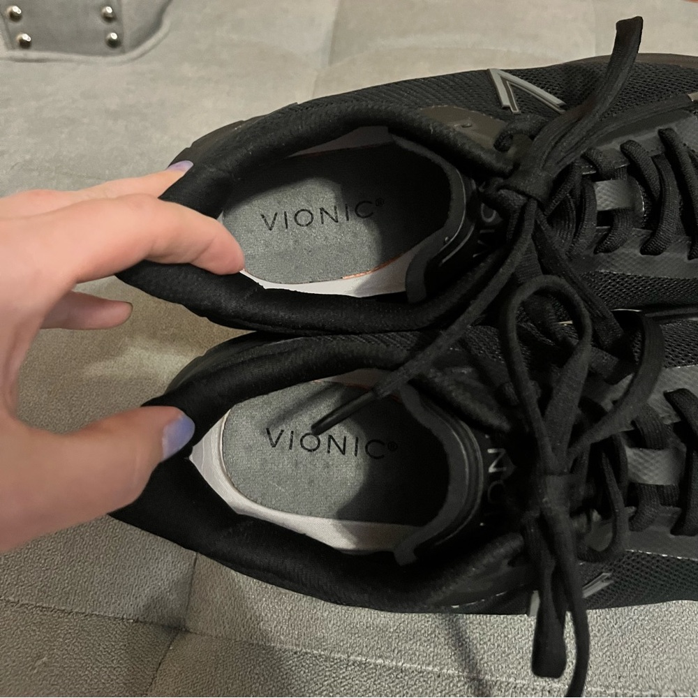 Vionic Walk Max Walking Shoes - Picture 10 of 12